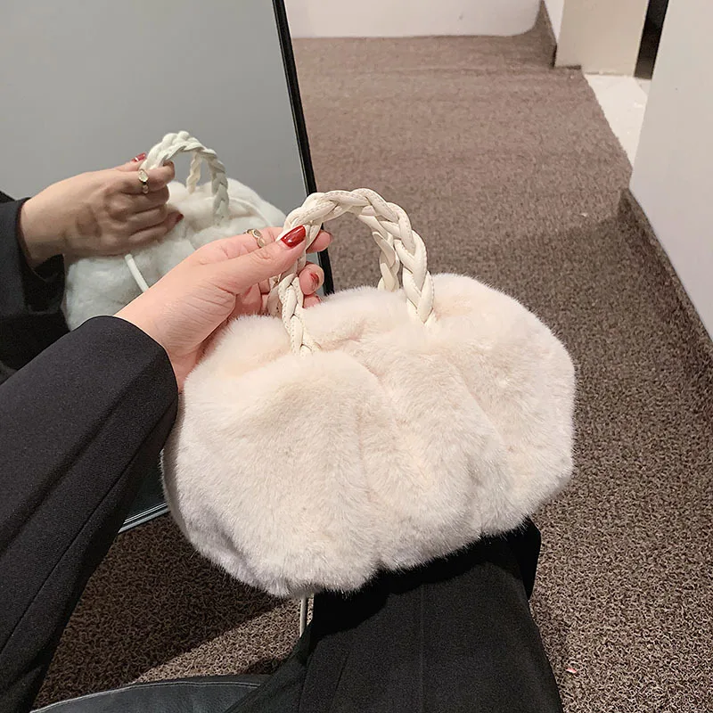 Fashion Wallts Women Mini Shoulder Bags Female Winter Plush Underarm Bags Leopard Soft Fluffy Tote Bags Small Purses Winter Bag