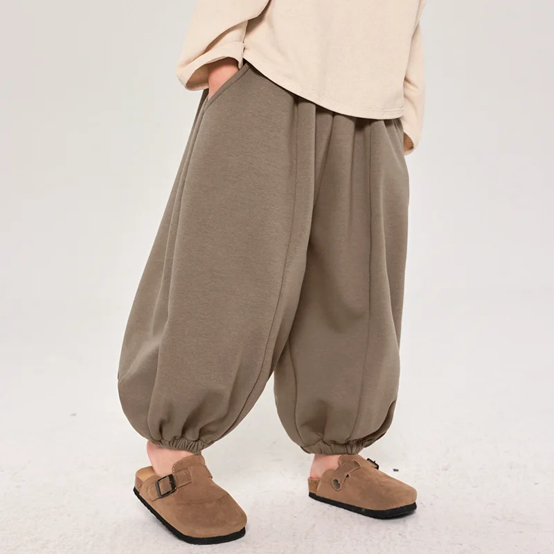 Повседневные брюки для мальчиков в Корейском стиле осень 2024 Детские однотонные