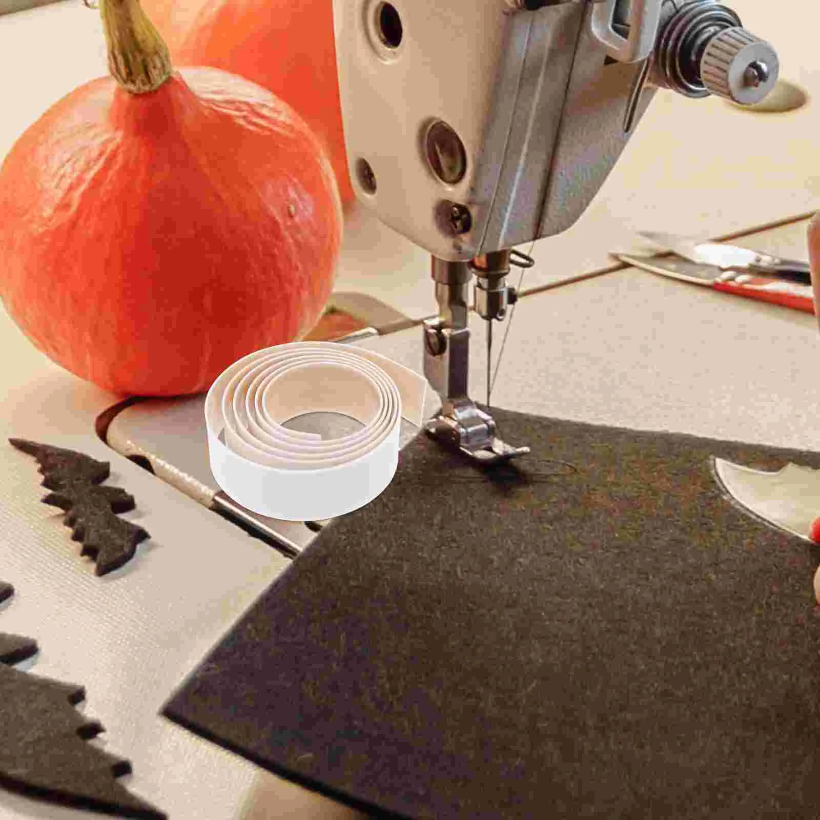 Наклейка на прижимную лапку. Легко наносимая лента для пасты премиум-класса.