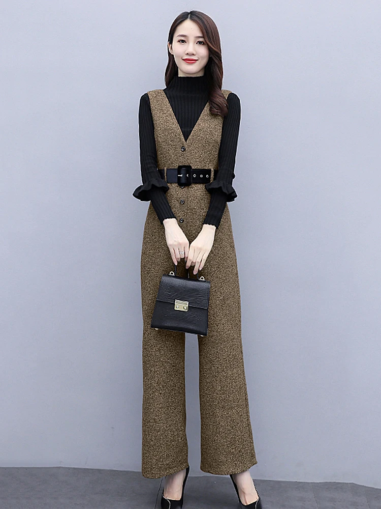 Женский шерстяной комбинезон с поясом