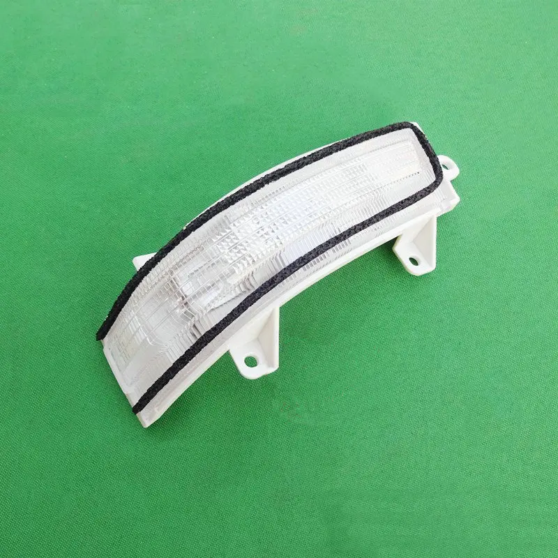 

Apply to Honda JADE 2013-2016 Reverse mirror turn signal Side turn signal lamp Lane change warning light