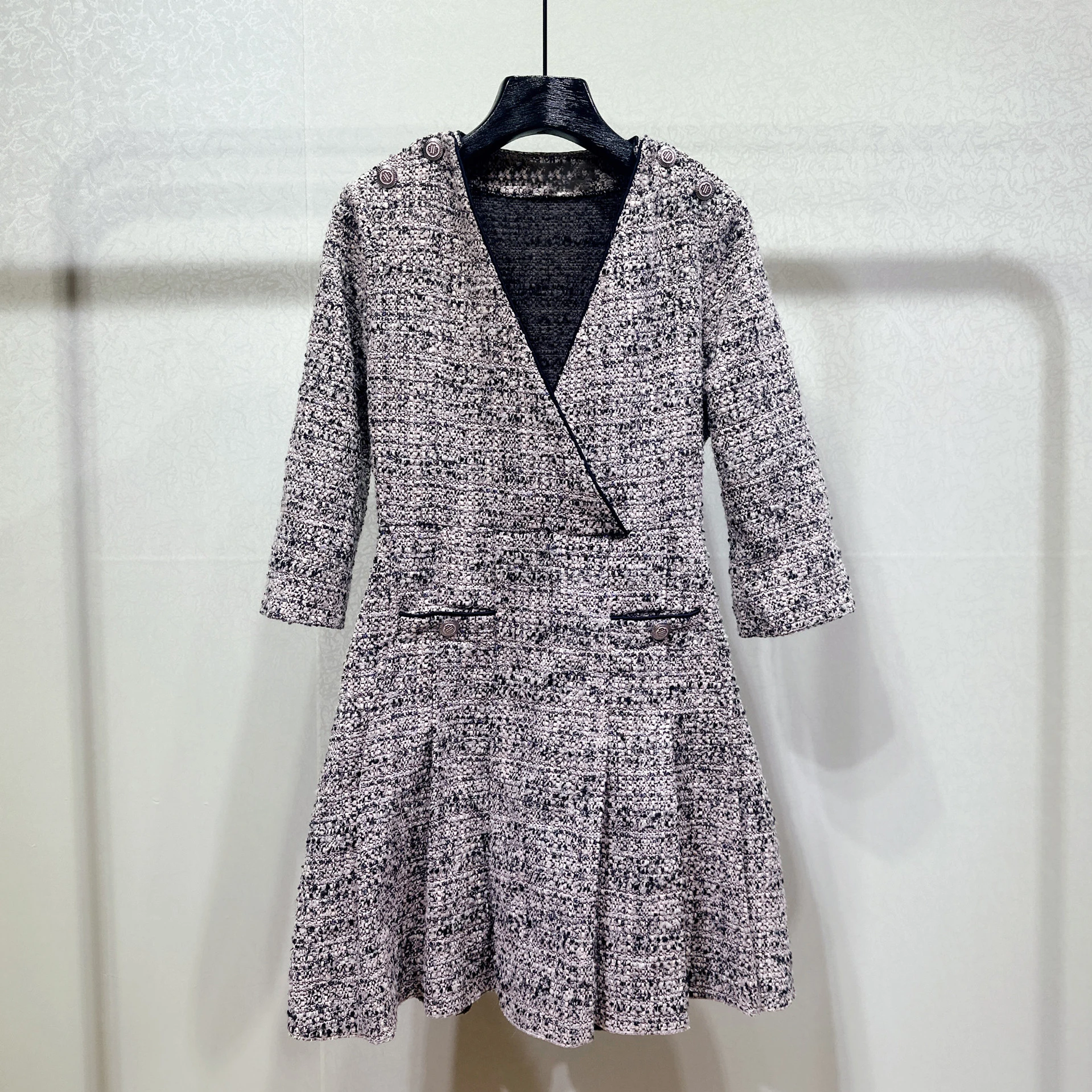 

Женское твидовое плиссированное платье в стиле ретро, с V-образным вырезом, Осень-зима 2023