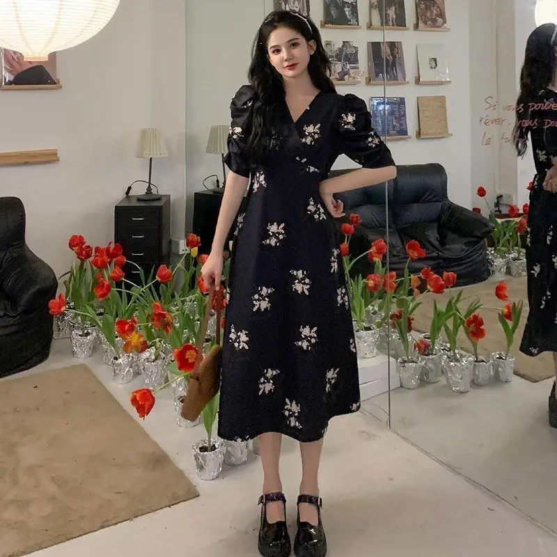 

Женское шифоновое платье-макси с V-образным вырезом и цветочным принтом