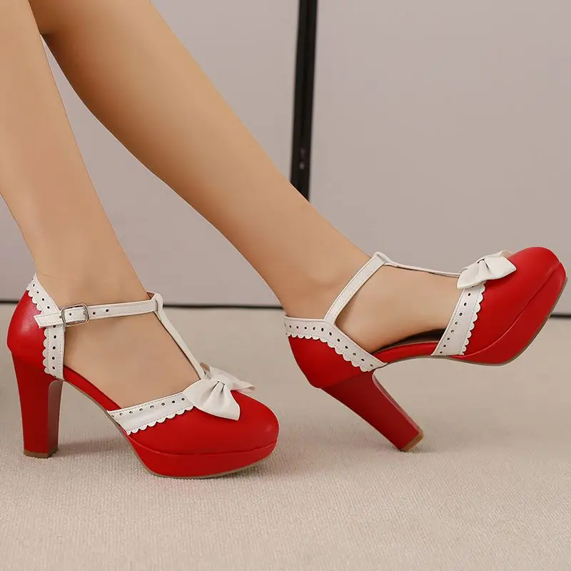 Фото REAVE CAT Sweet Mary Janes Женские туфли-лодочки на массивном каблуке 9 см на платформе 2 см с Т-образным ремешком и бантом Большой размер 46 47 48 Туфли в стиле Лолита №5