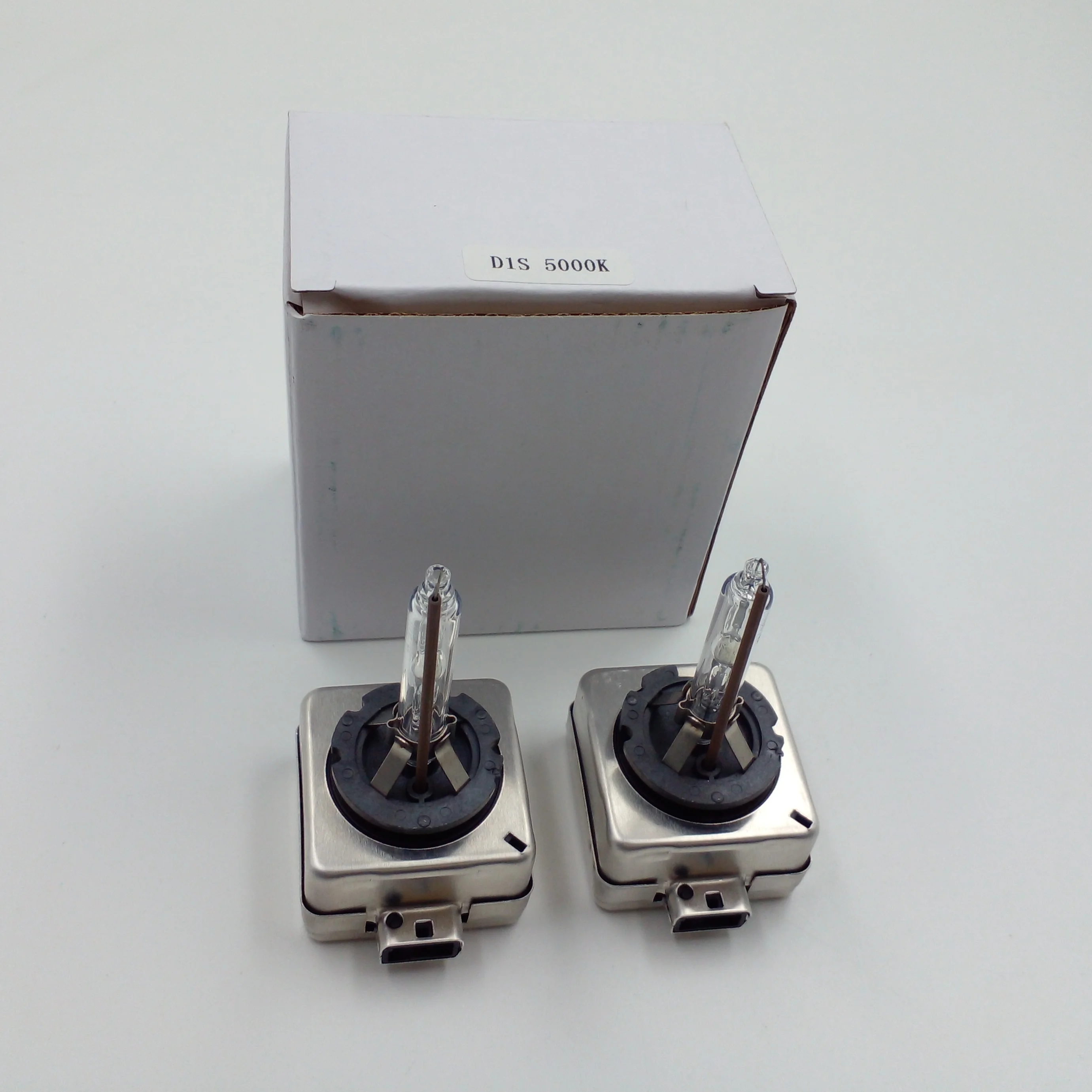 Лампа OPEL INSIGNIA Sports Tourer ксенон D1S 2 шт