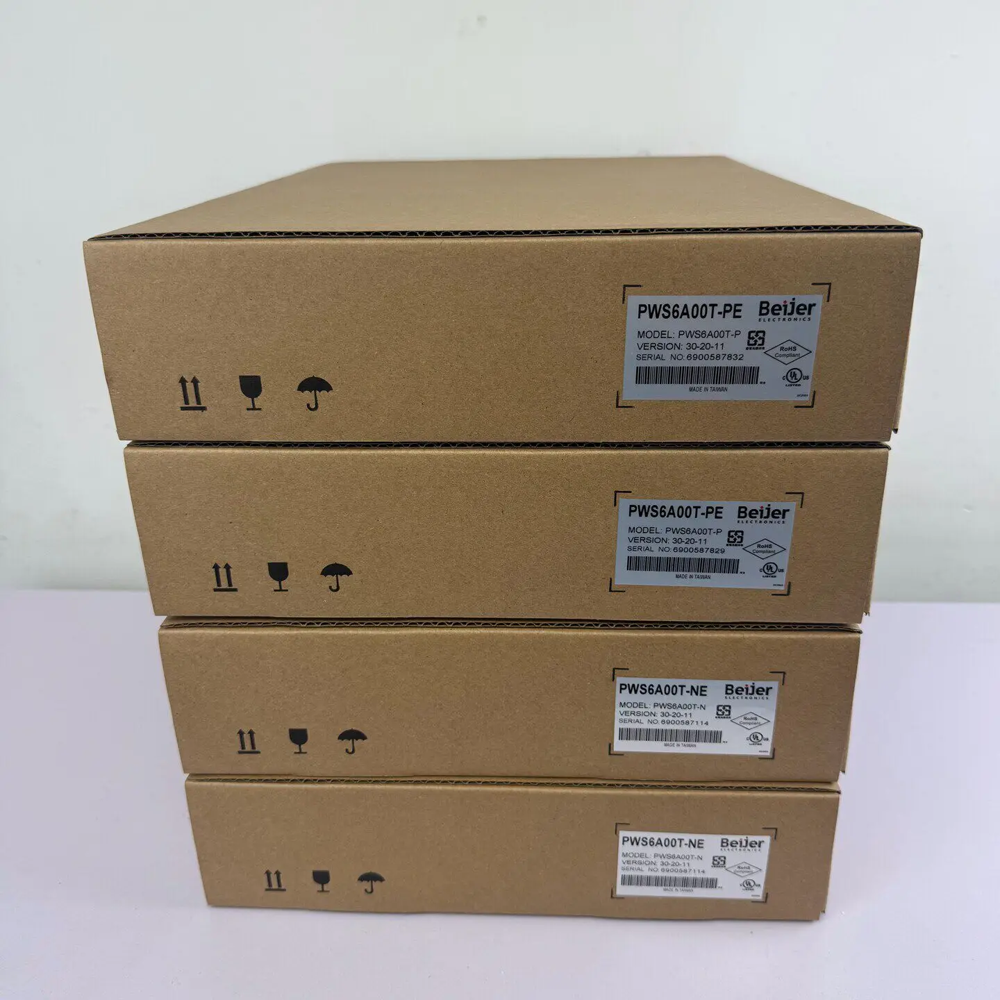 Сенсорный экран HiTech PWS6A00T-P5610T-S6600S-S67006710T-P6800C-P (art.: 3920d8ba89aed) - 3920d8ba89aed