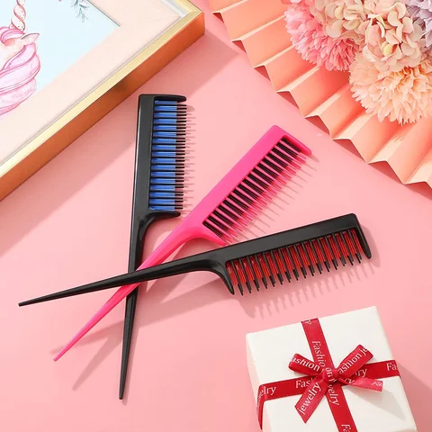 Портативная расческа с тремя рядами зубов