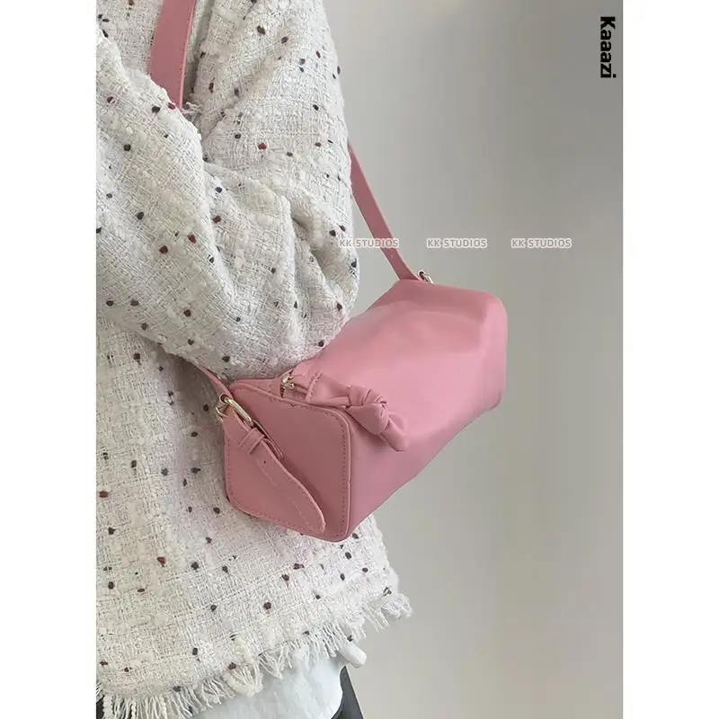 

Women's High Quality Fashion Versatile Shoulder Bag Designer Leather Diagonal Bag Pink Purses Handbag Luxury Casual Solid Color