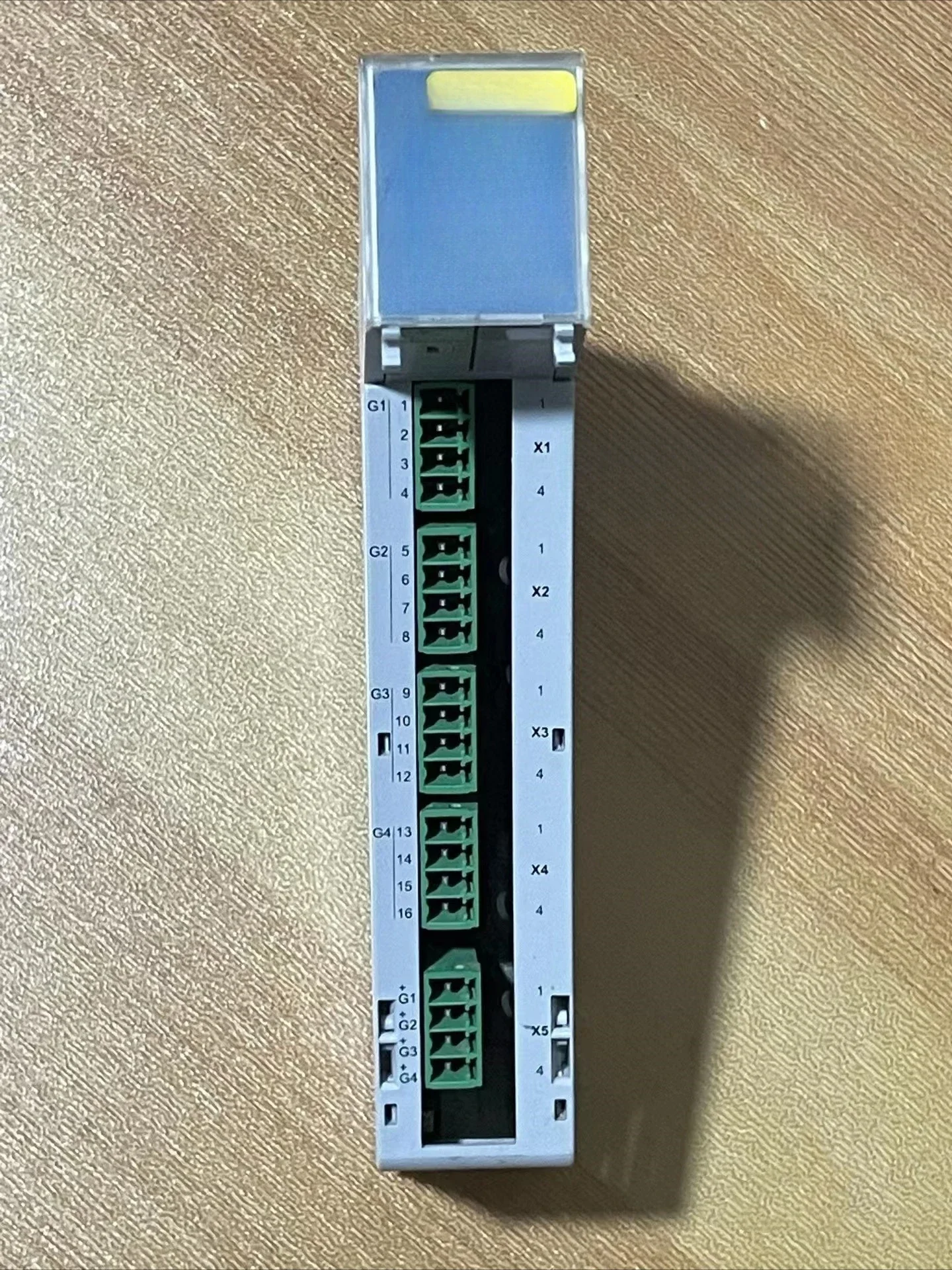 Для модуля SIGMATEK CDM167-1 физическое фотосъемки разобранные детали в хорошем