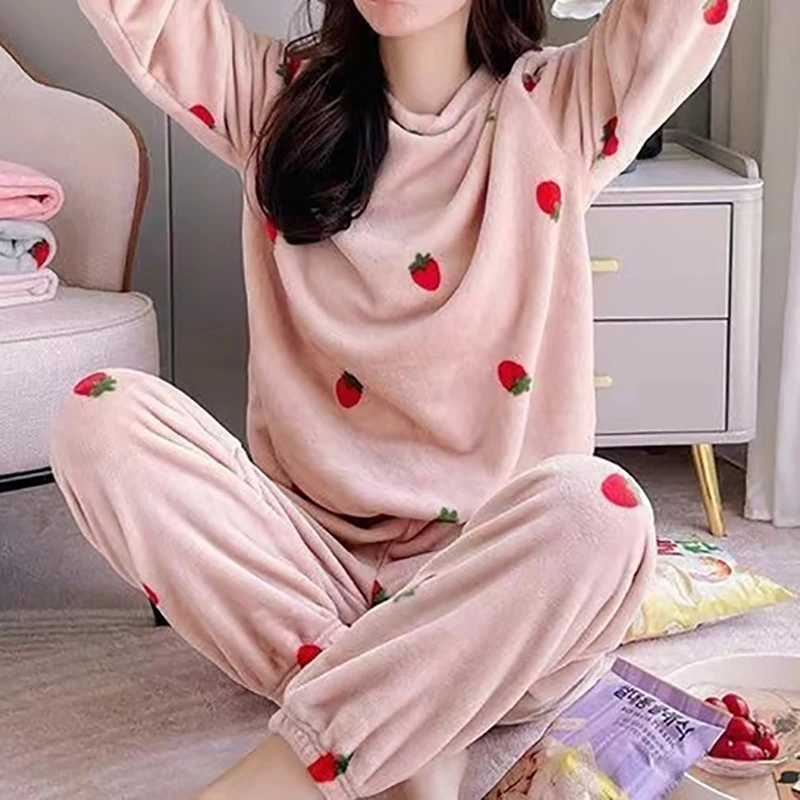 

ITOOLIN Women Strawberry Printed Sweet Coral Velvet Set Thicken Warm Fleece Set Autumn Women Loose Two Pieces Pajama Suits 2023