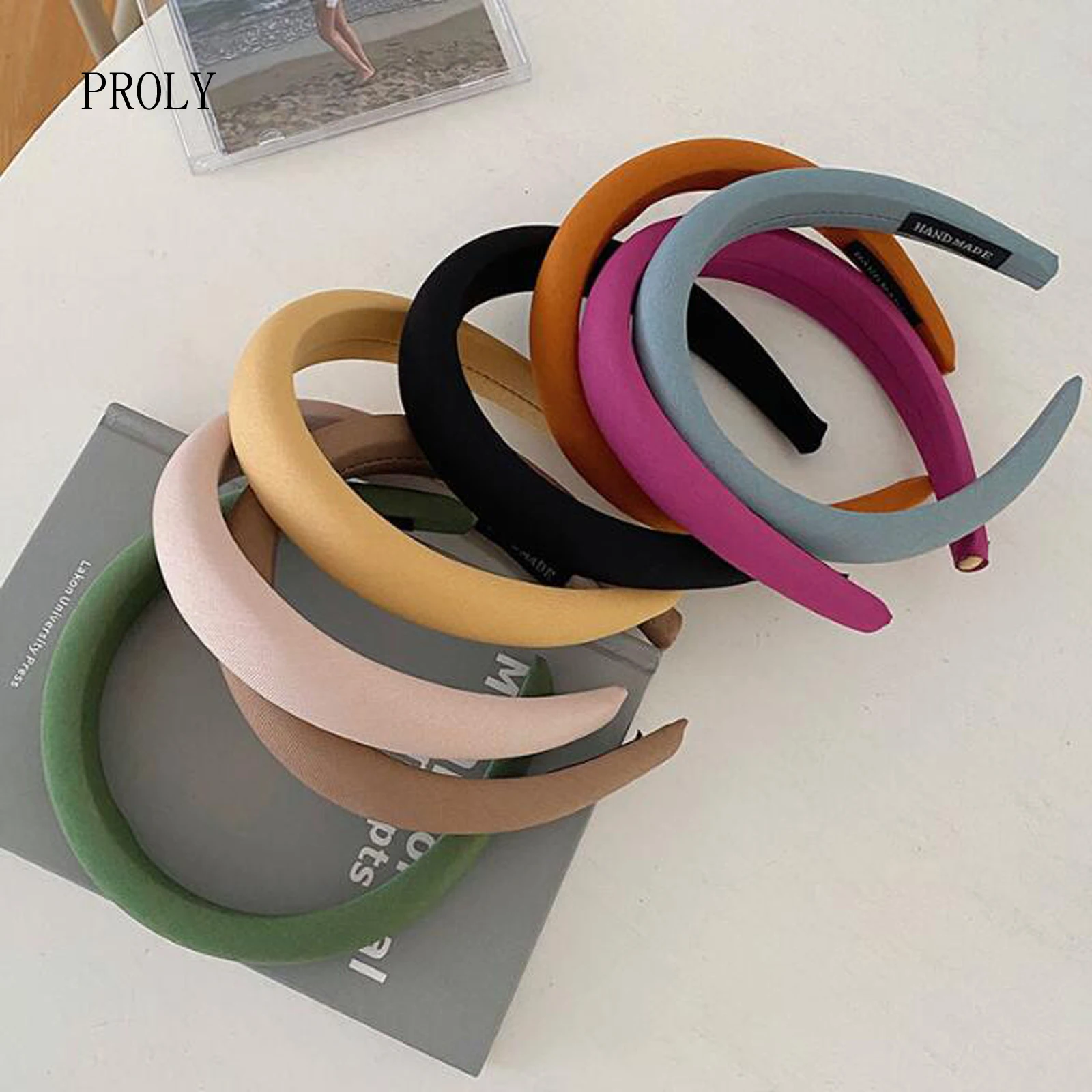 

Повязка на голову женская однотонная, на осень/зиму