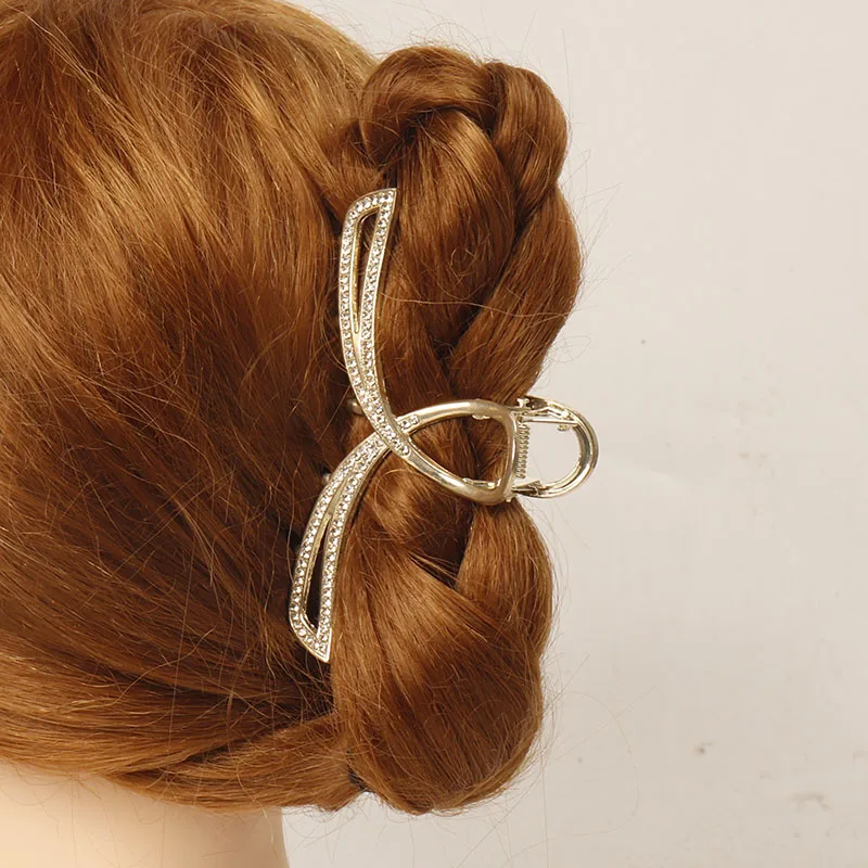 

hair claws with rhinestone Hairpin For Women exquisite Metal flowers Hair Clips Fashion Sweet Ponytail Claw Clip ACCESSORI girls