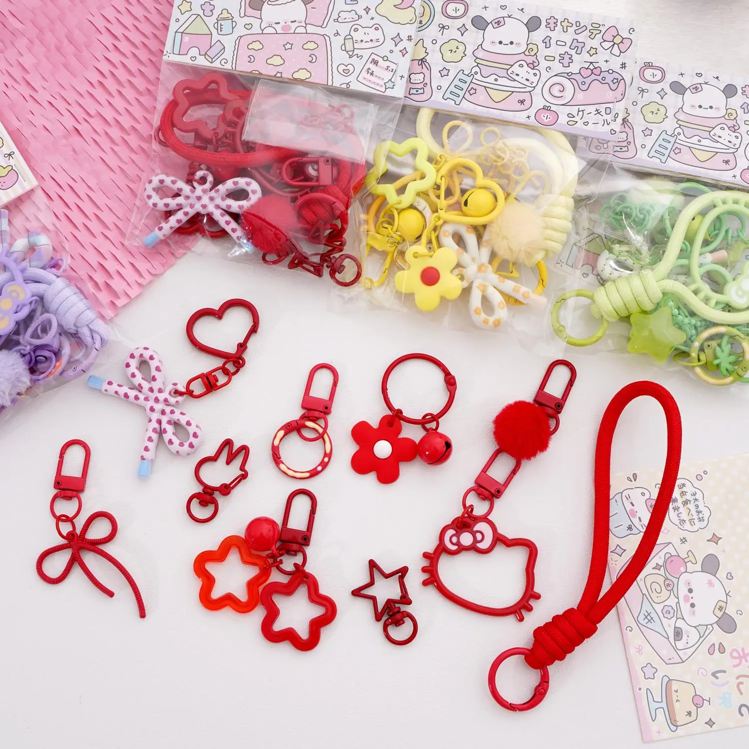 Фото Новый стильный набор из 10 штук: бусины Perler, подвески, материалы для брелоков, набор для создания украшений своими руками, аксессуары для сумок и подвесок. №4