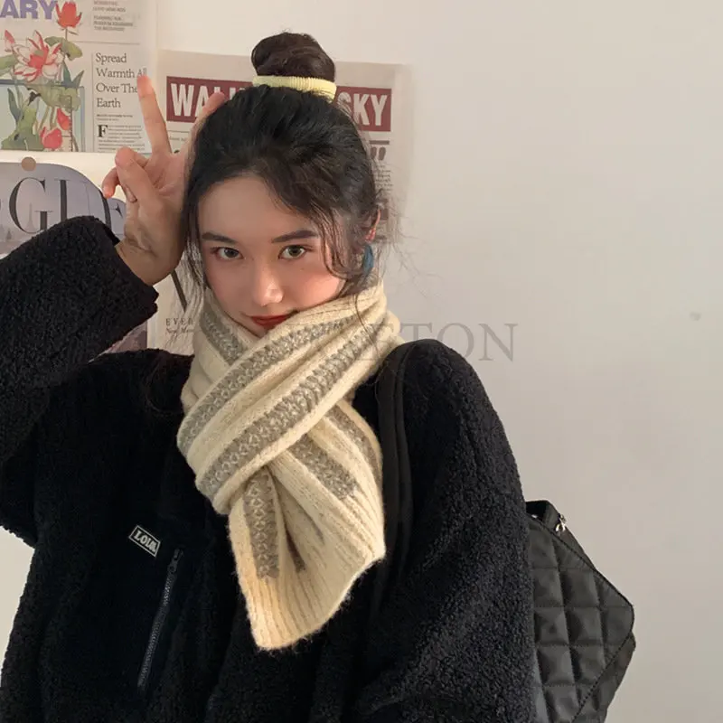 

Wool Knitted Womens Scarf Black and White Thicken Scarves for Female Male Soft Pashmina Shawl Winter Fashion