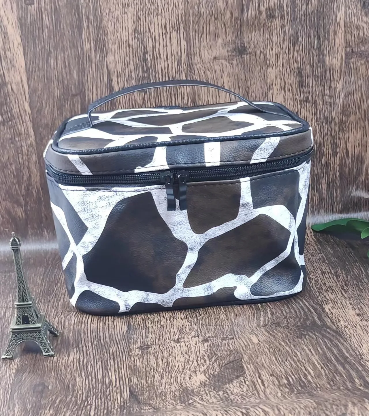 Косметичка большой емкости с леопардовым принтом косметика коровьим сумочка