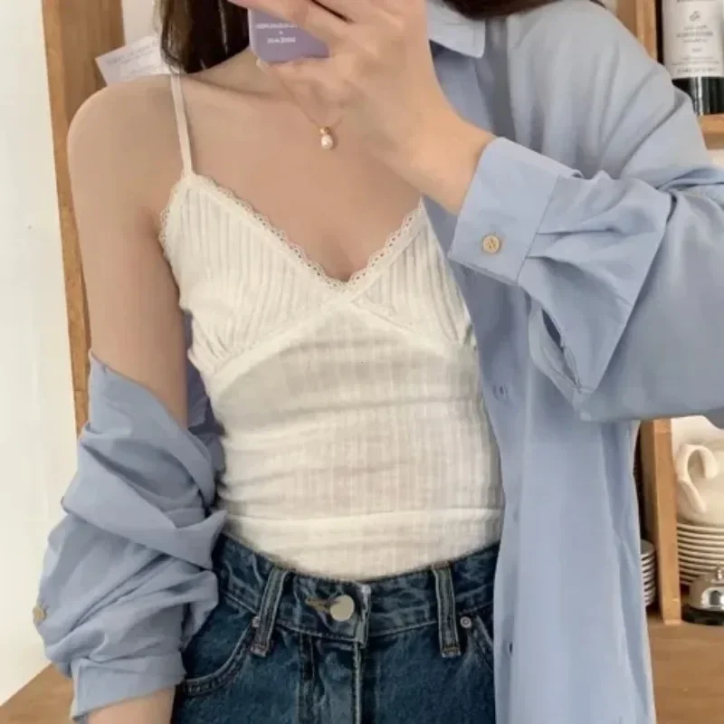 Женский кружевной топ с глубоким V-образным вырезом и открытой спиной