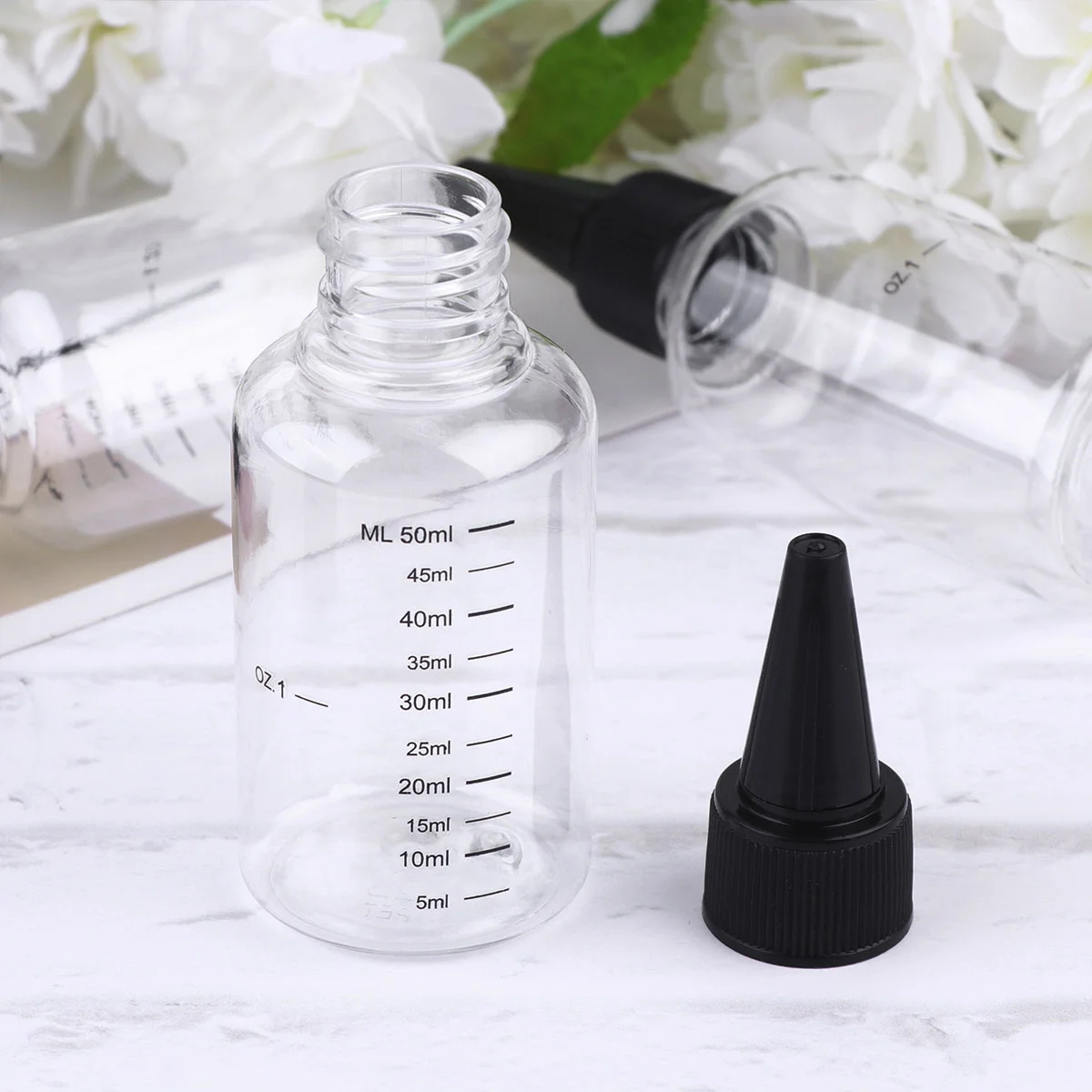

10pcs Clear Applicator Bottles with Measurement Empty Squeeze Bottles for Essential Oil Craft Accessories 50ml ( Lid )