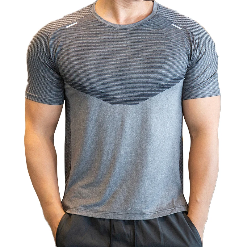 Quick-dry Men Running Sports Shirts Fitness Compression Gym Polyester Sports T-shirt Black Workout Training Muscle Fit Clothing
