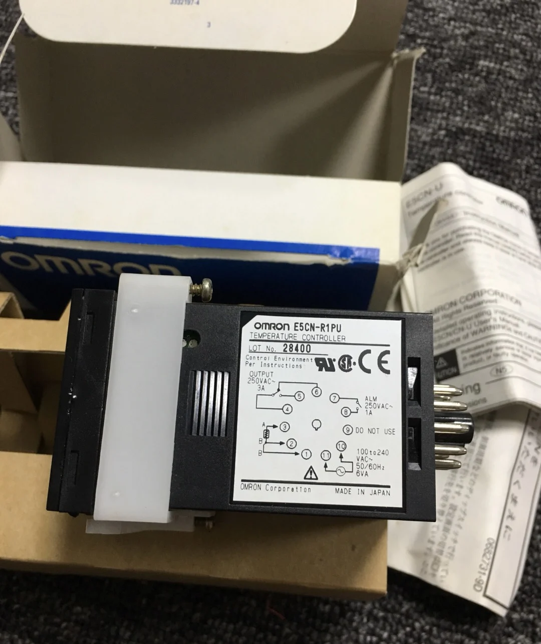 Оригинальный термостат E5CN-R1PU Q1PU Q1TU R1TU C2TU Q2PU R2TCU R2TU