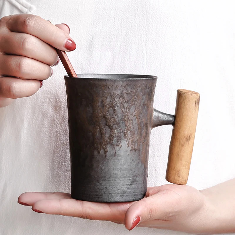 

Vintage Crude Ceramic Coffee Mug Tumbler Rust Glaze Tea Milk Beer Mug with Wood Handle Gargle Water Cup Home Office Drinkware