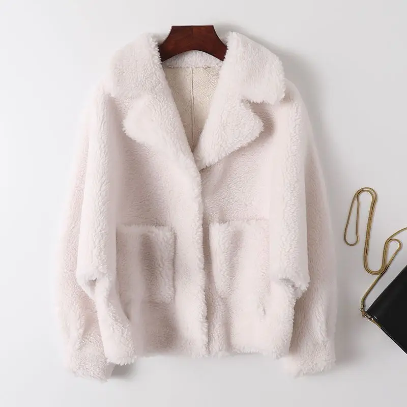 

2023 Hot Selling New Fall Leather Short Coat Flocking Wool Women Overcoat Solid Color Covered Buttons Real Fur Coats T96