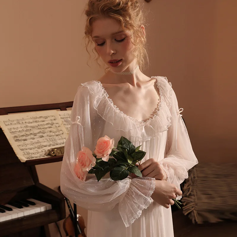 Women's Noble Elegant Polka Dot Mesh Round Neck Loose Fitting Gauze Stitching Lounge Nightgowns Sleepshirts Sleepwear