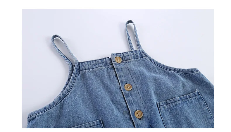 Комбинезон детский однотонный джинсовый с широкими штанинами свободный