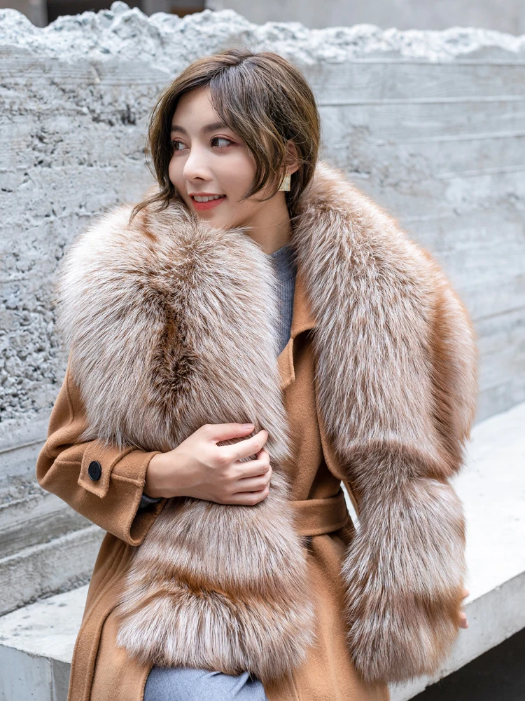 Рисунок 2 - Шаль из натурального Лисьего меха