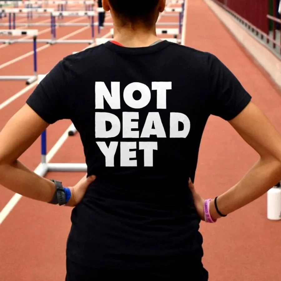 

Rheaclot Not Dead Yet Print Women's O-Neck Retro Vintage Cotton T-shirt