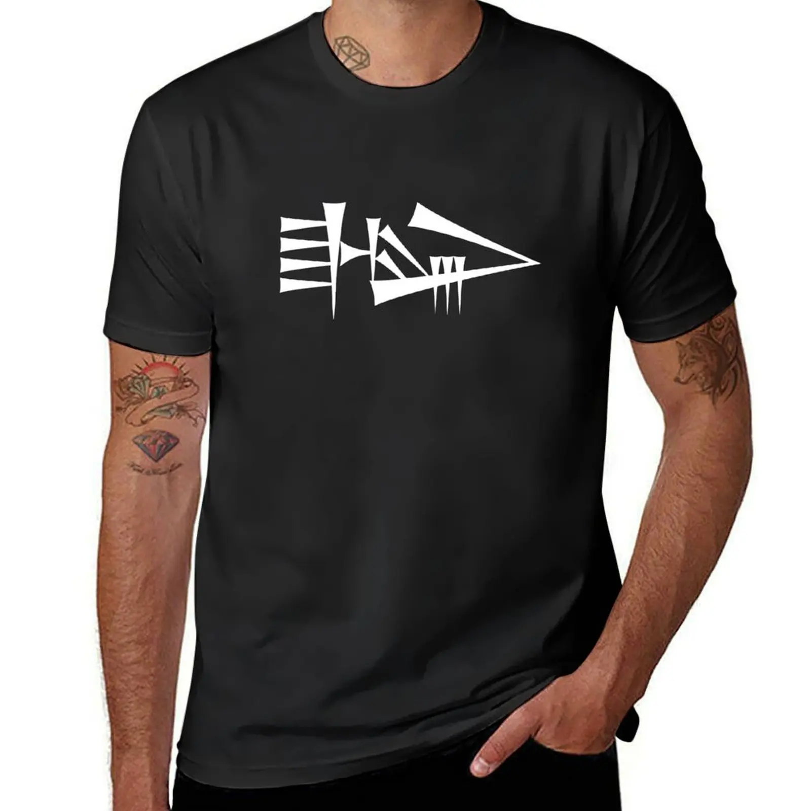 Фото Футболка Cuneiform LUGAL (king), простые милые корейские модные футболки с коротким рукавом, мужские футболки №1