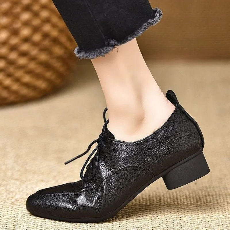 2024 черные офисные женские туфли в стиле ретро большие размеры 43 весенне-летние