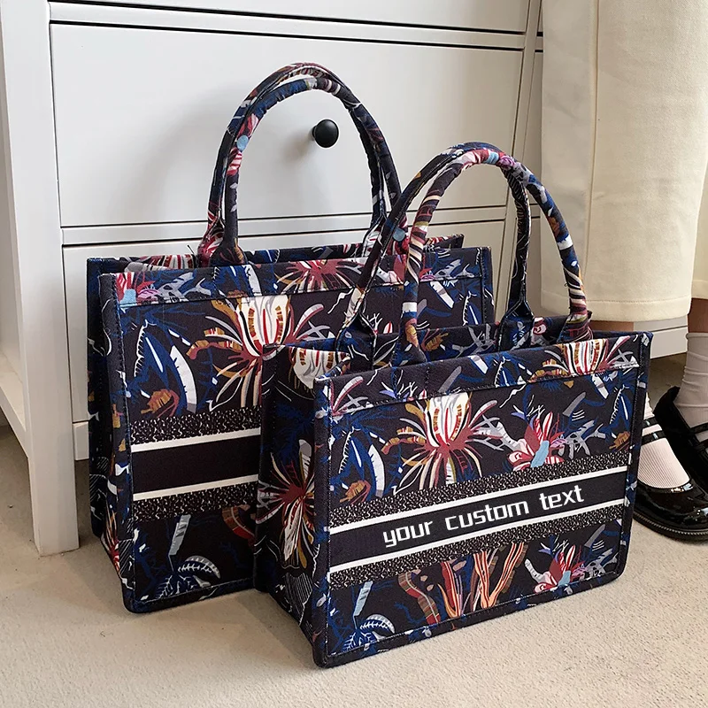 

Жесткий холст с защитой от ультрафиолета, жесткий корпус, режим печати, индивидуальный дизайн