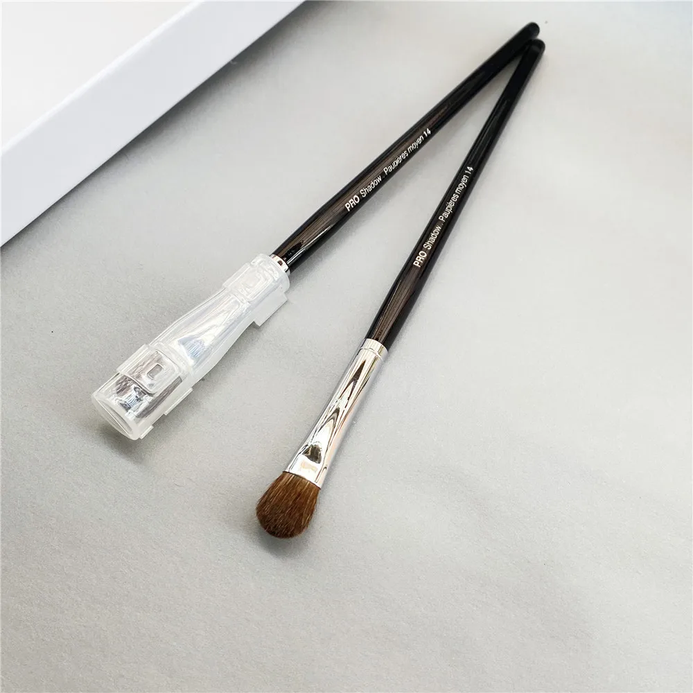 

PRO Eye Shadow Makeup Brush 14 - Natural Hair Medium Eye Nose Shading Blendig Cosmetics Beauty Tools