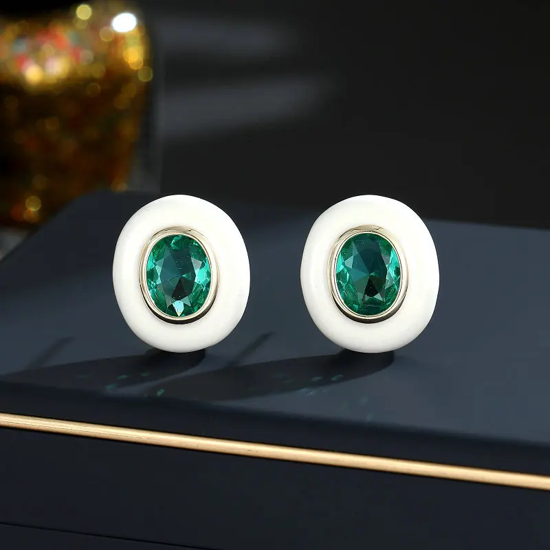 S925 Серебряный дизайн иглы Новые повседневные рабочие серьги Модные