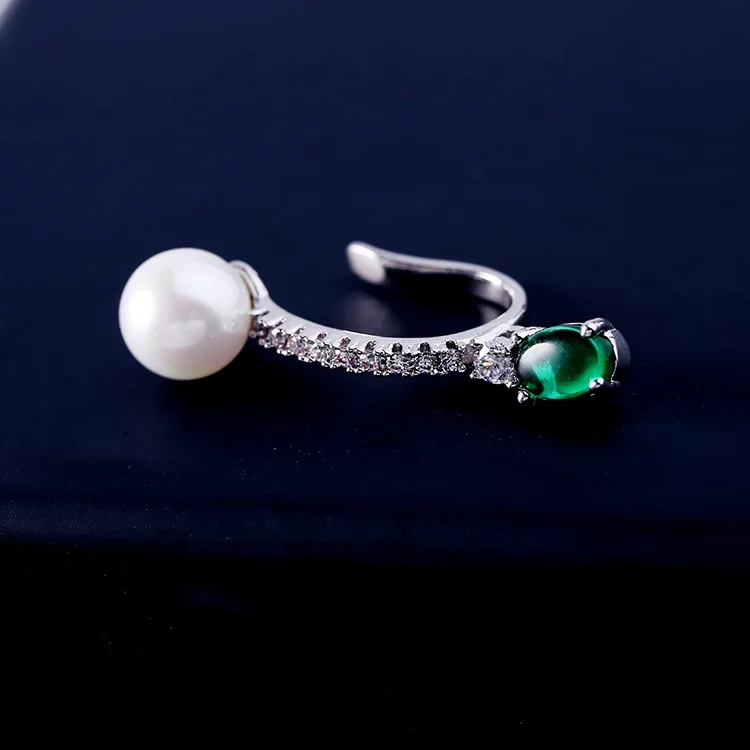 

Silver Color Simulated Pearl Ear Cuff Inlay Green CZ Zircon Non Pierced Girl Clip Earrings Korean Earcuff Jewelry