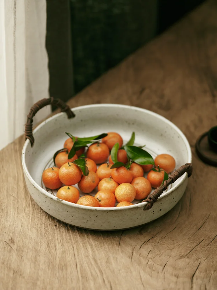 

Handmade Japanese Retro Pastoral Style Fruit Plate Bread Basket Large Bowl Coarse Pottery Basket Salad Bowl