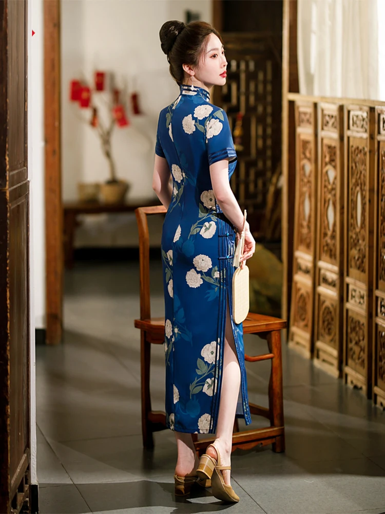

Yourqipao Summer Long Silk Blue Asian Cheongsam Catwalk Banquet Elegant Qipao Chinese Traditional Style Evening Dress for Women