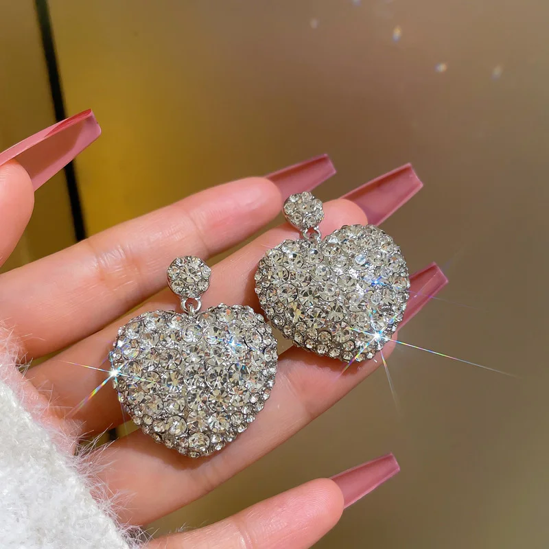 

Temperament Personality Diamond Filled Love Luxury Pendant Earrings For Women Fashion Sense Of Design Wedding Party Jewelry Gift