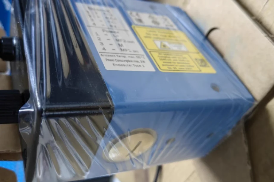 Оригинальная Оптическая передача данных ISD400-7211 NO.1065100