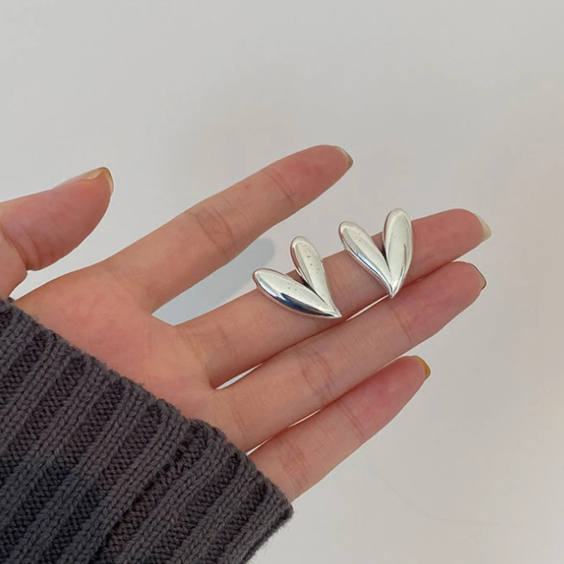 

INS Super Popular 925 Sterling Silver Irregular Heart Stud Earrings Women's Retro Style High-Grade Earrings Fashion