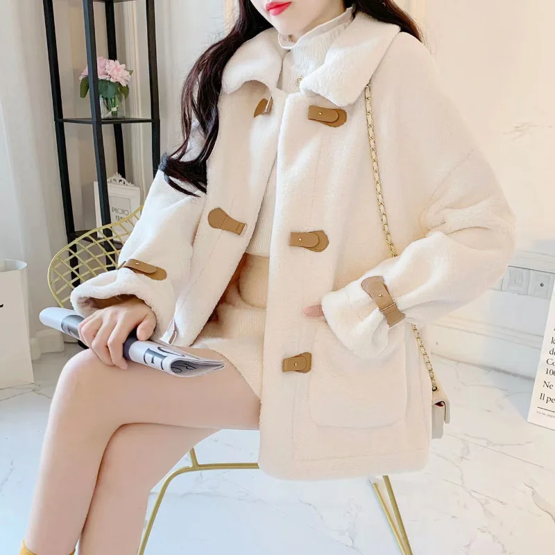 

Autumn and Winter New Loose Short Imitation Lamb Wool Coat, Women's Small Man, Thickened Little Fragrant Coat Trend