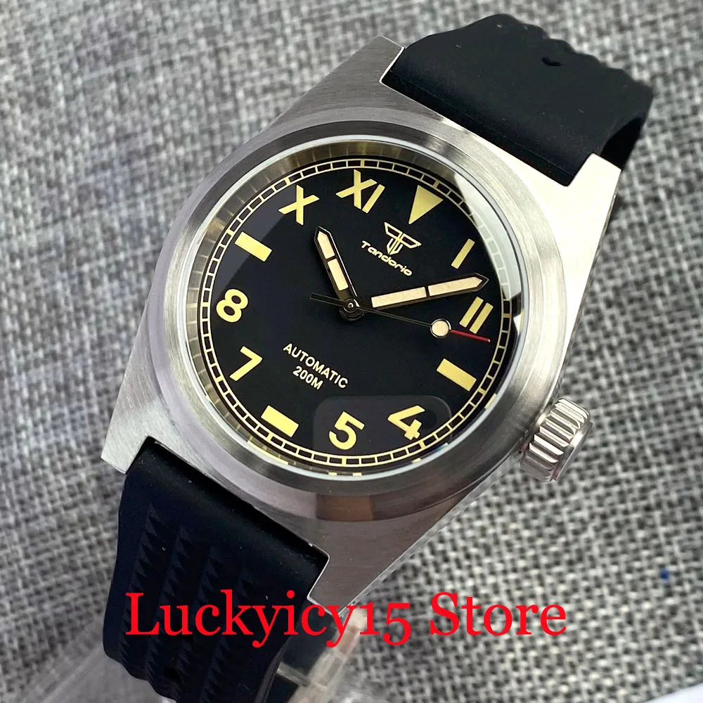 

Tandorio Diver Automatic Men Watch NH35A PT5000 California Dial Arched Sapphire Glass Brushed Case Waffle Strap