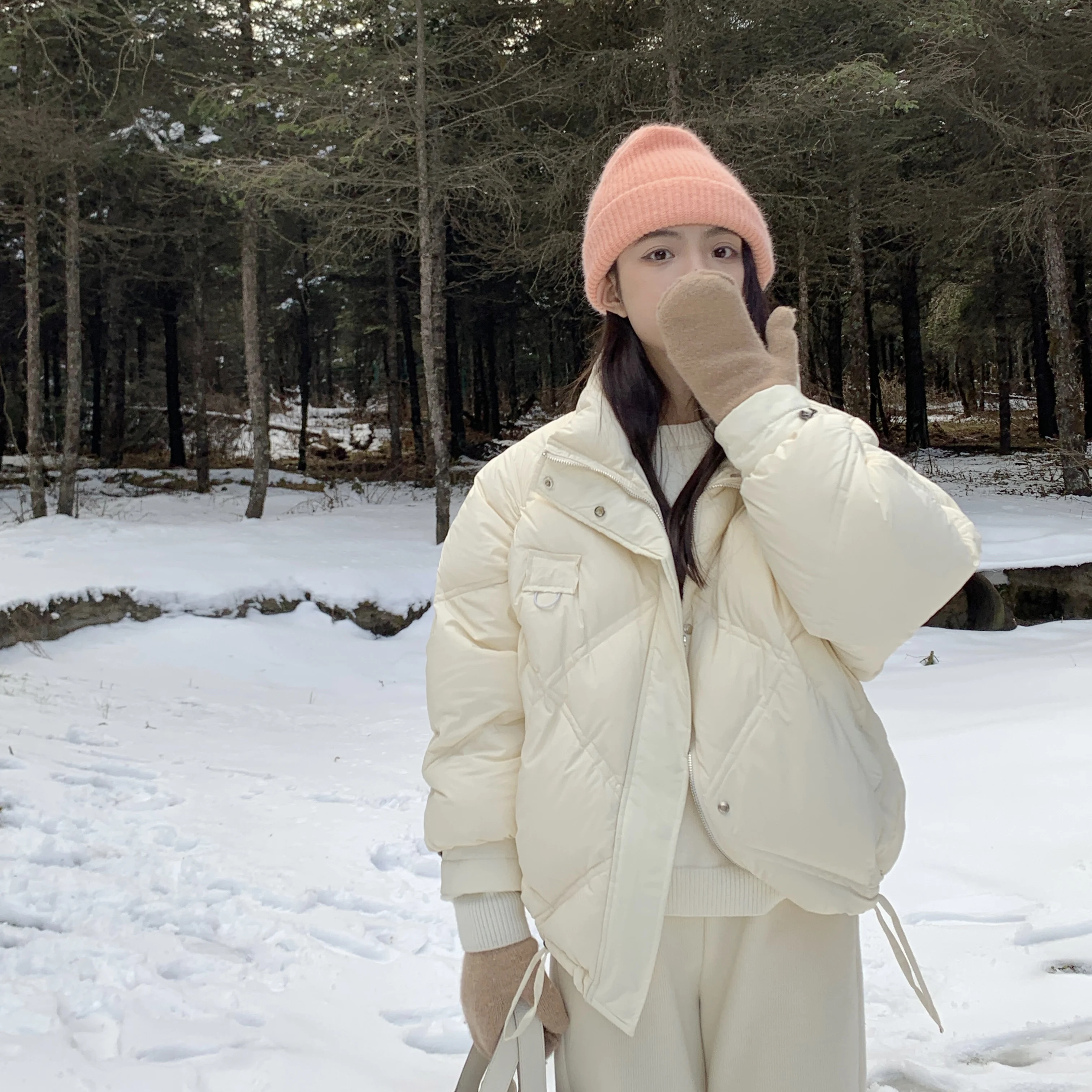 

2022 мягкое сине-белое короткое пуховое пальто для мороженого для женщин зимой