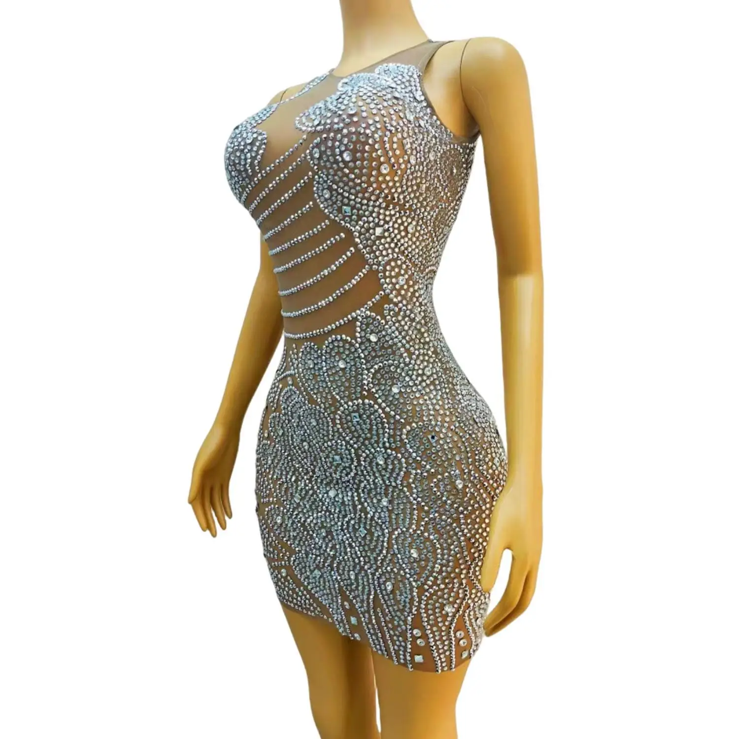 Рисунок 2 - Роскошные модные женские платья на день рождения