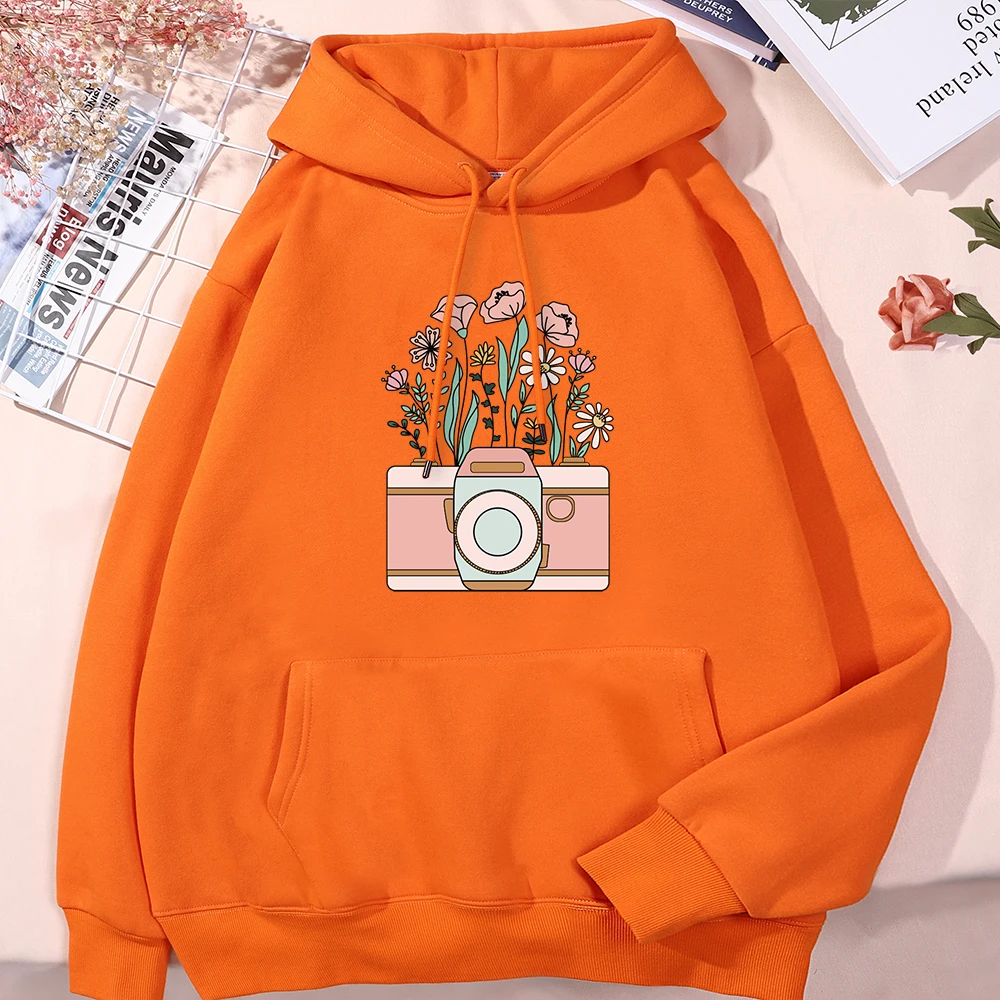 

Beautiful Flowers In The Camera Male Hoodie Simplicity Graphics Tracksuit Soft Outdoor Clothing All-Match Fashion Hoodies Men