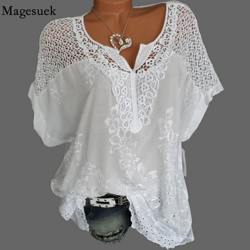 

Summer Lace Women Blouse Fashion Sweet Flowers Hollow Out Embroidered Tops 2022 6XL V-neck Bat Short Sleeve Loose Shirts 18999