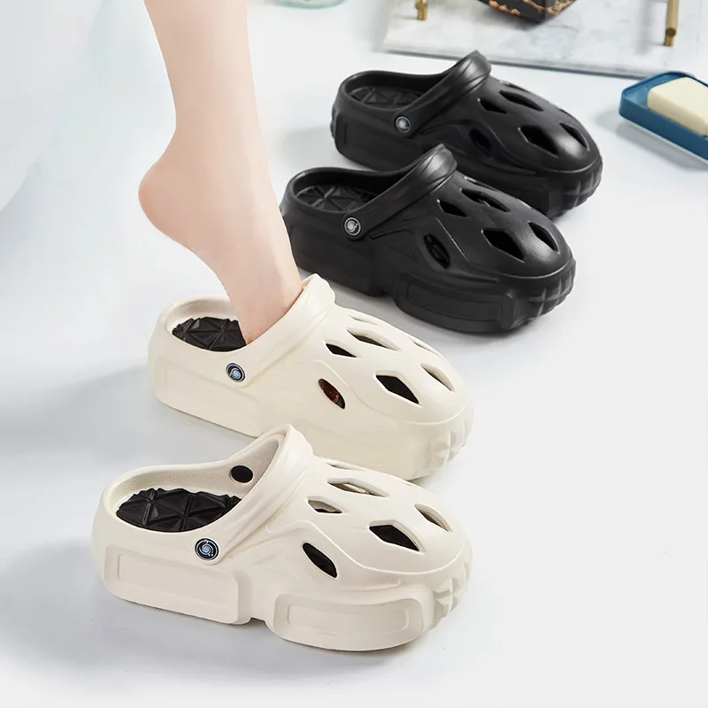 Classic Fashion Women Clogs Slippers Hole Shoes Summer Outdoor Thick Sole Sandals Female EVA Light Non-slip Home Couple Slides