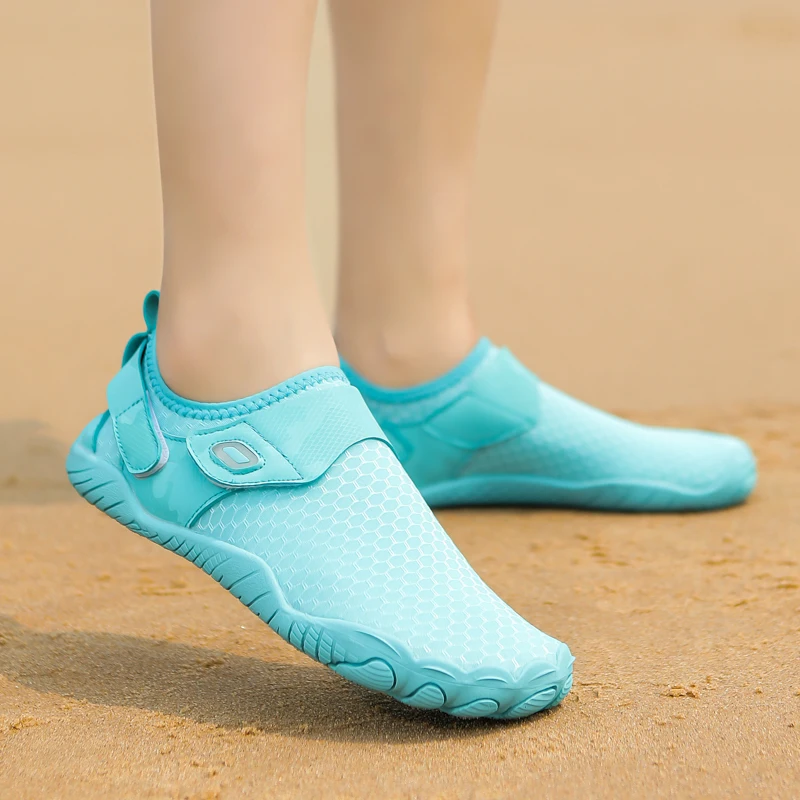 

Quick-Drying Beach Aqua Shoes Swimming Water Shoes Men Outdoor Sandals Barefoot Slippers Upstream Footwear Wading Sneakers Women