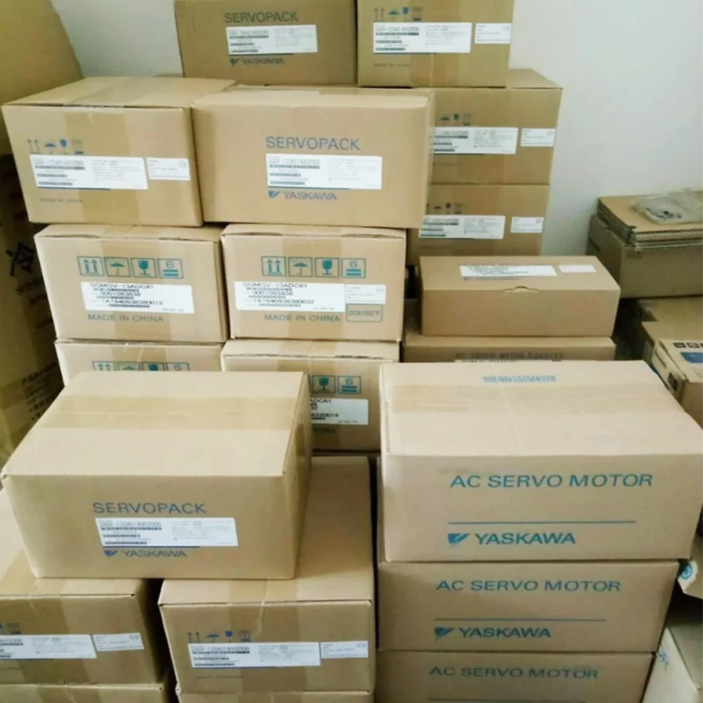 Совершенно новый оригинальный сервопривод SGD7S-R90A00A SGD7S-R90A00A002 SGD7S-2R8A00A