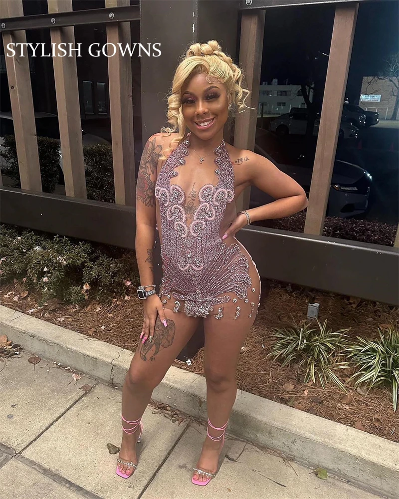 

Pink Halter Short Prom Dresses For Black Girls Beaded Crystal Birthday Party Dress Mermaid Mini Cocktail Homecoming